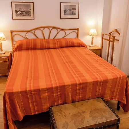 Navona Romantic House